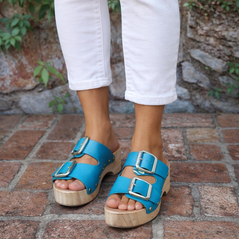 FAVELA Turquoise Leather Double Buckle Sandals, 37